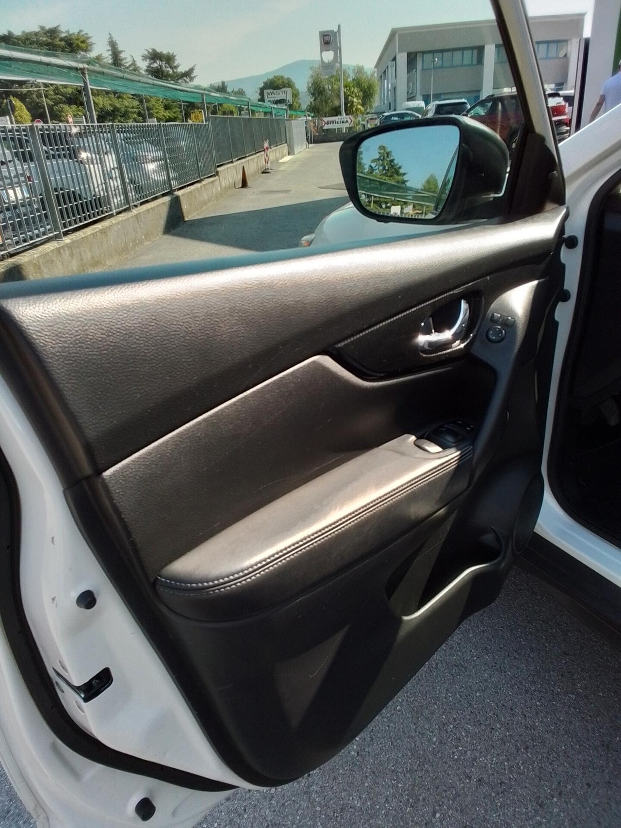 Nissan X-Trail 1.6 dCi 2WD Tekna