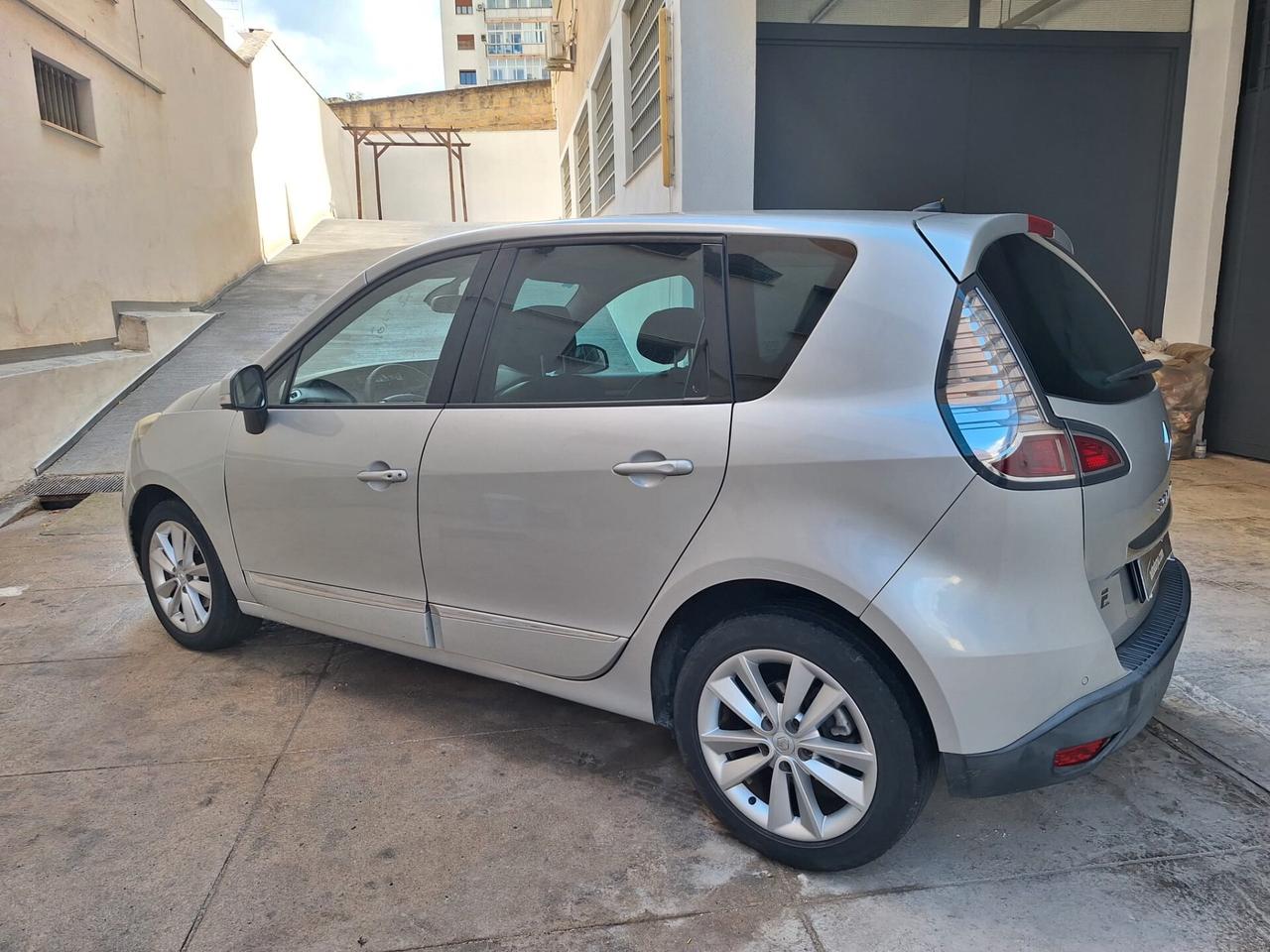 Renault Scenic Scénic XMod 1.5 dCi 110CV Wave