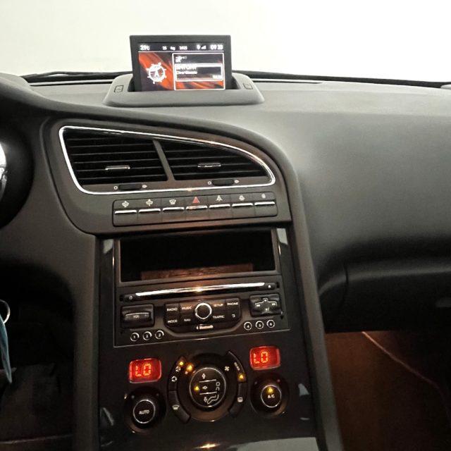 PEUGEOT 5008 1.6 HDi 115CV Allure