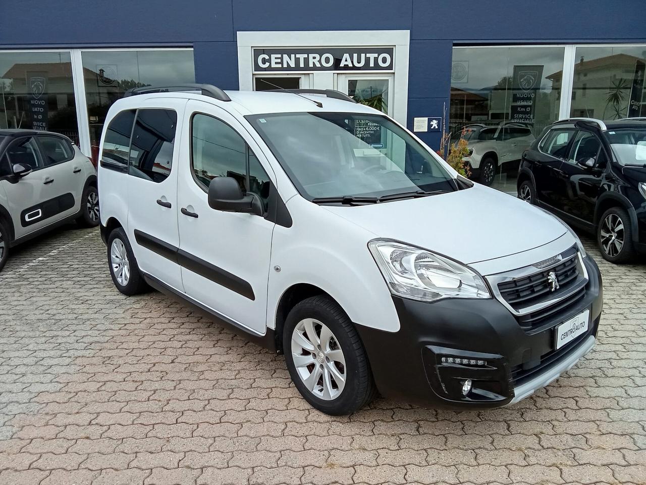 Peugeot Partner Tepee BlueHDi 120 S&S Outdoor