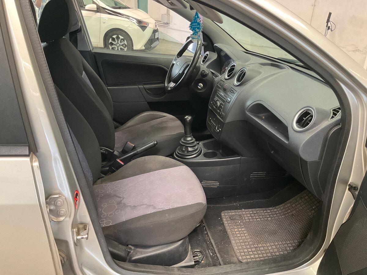 FORD FIESTA 1.2 BENZINA - GARANZIA TCARS