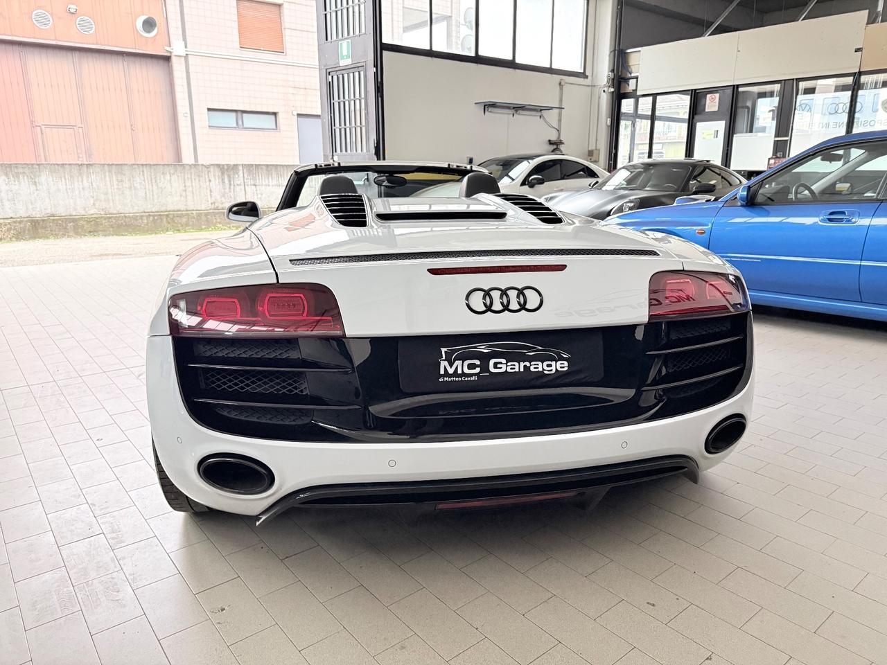 Audi R8 Spyder 5.2 V10 FSI quattro