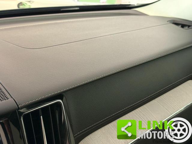 VOLVO XC60 D4 AWD Geartronic Inscription