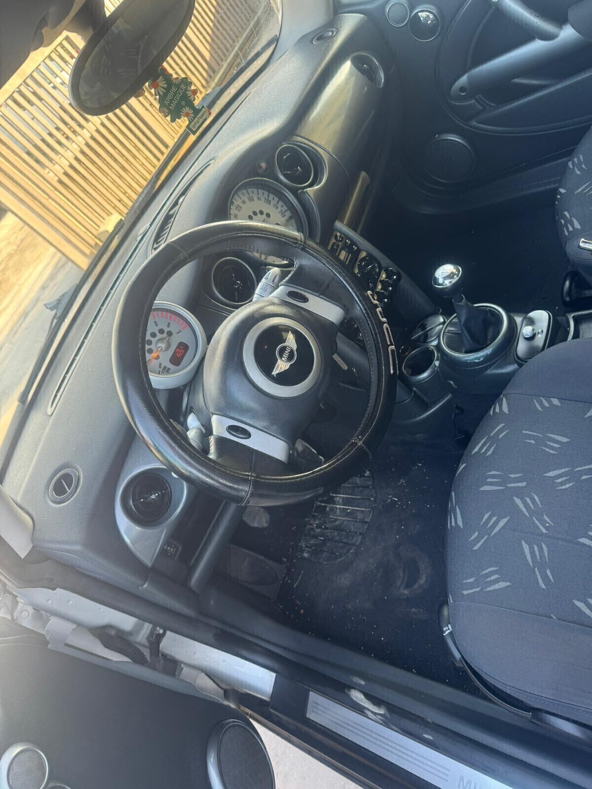 Mini Mini 1.4 tdi One D de luxe adatta a neopatentati