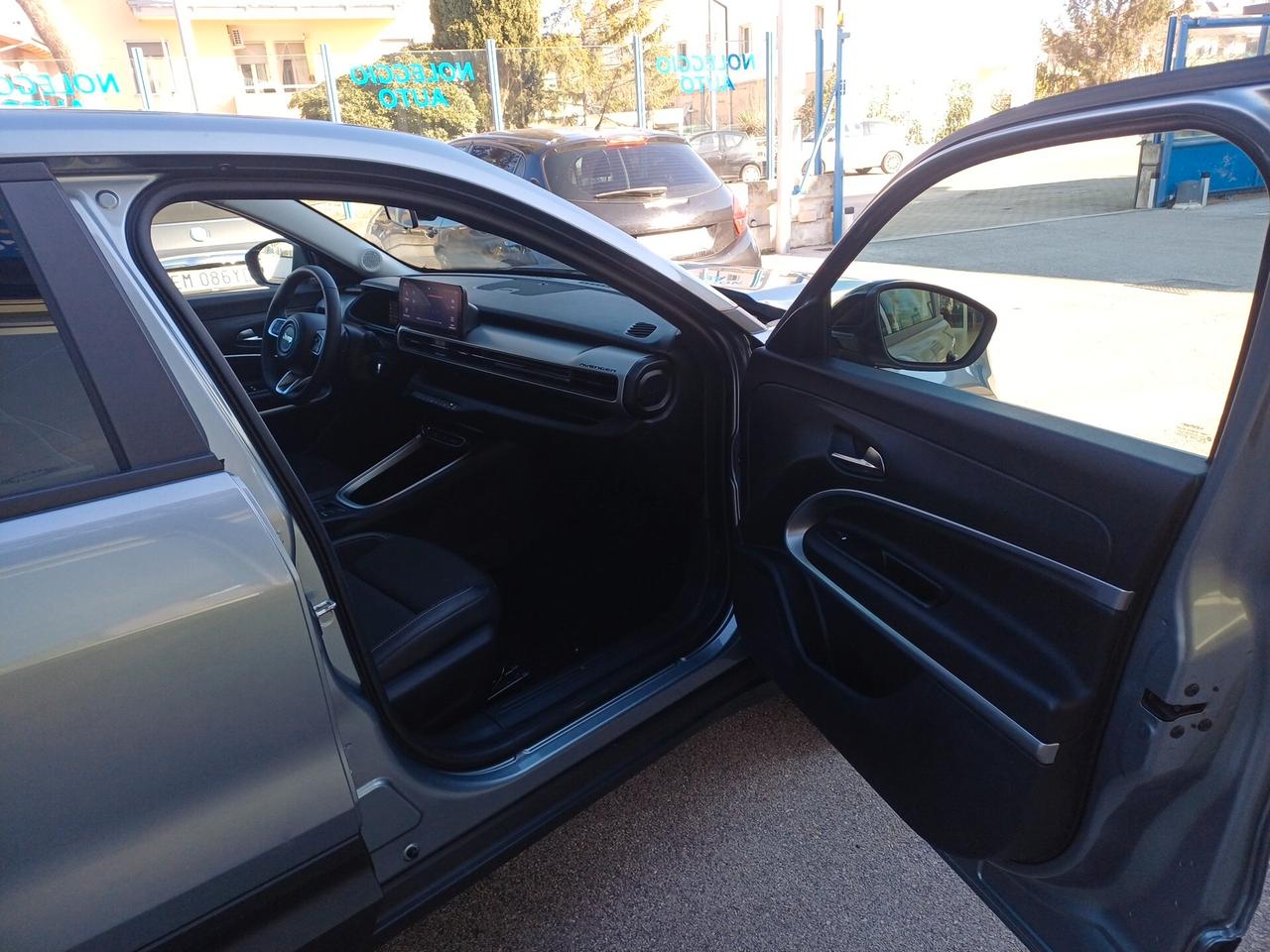 Jeep Avenger 1.2 Turbo 100 CV MHEV Summit