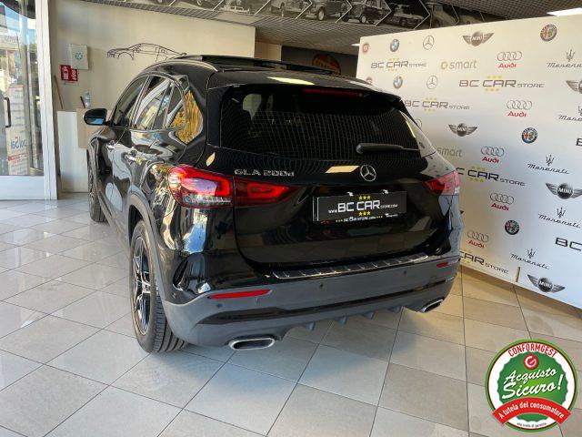 MERCEDES-BENZ GLA 200 d Auto Premium AMG *TETTO*NIGHT
