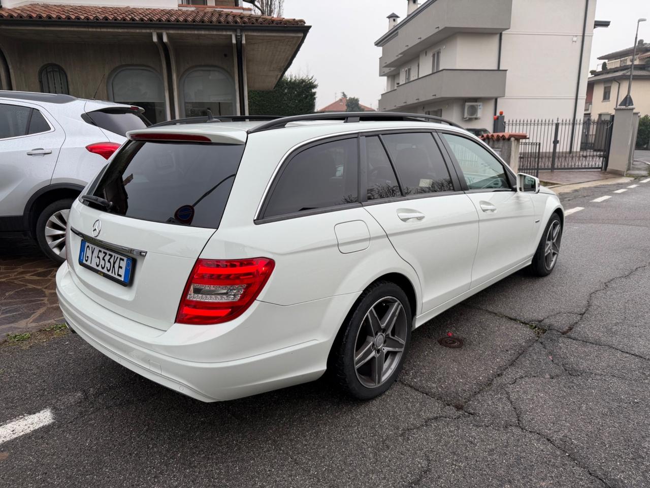 Mercedes-benz C 220 CDI BlueEFFICIENCY Avantgarde