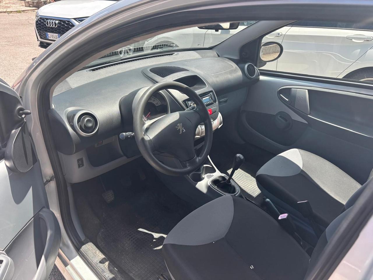 Peugeot 107 1.0 68CV 3p. Desir