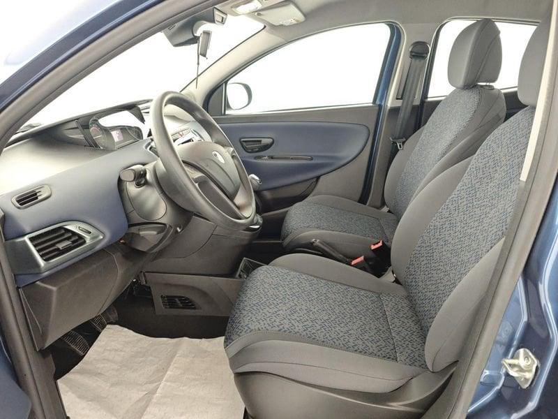 Lancia Ypsilon 1.0 FireFly 5 porte S&S Hybrid Oro