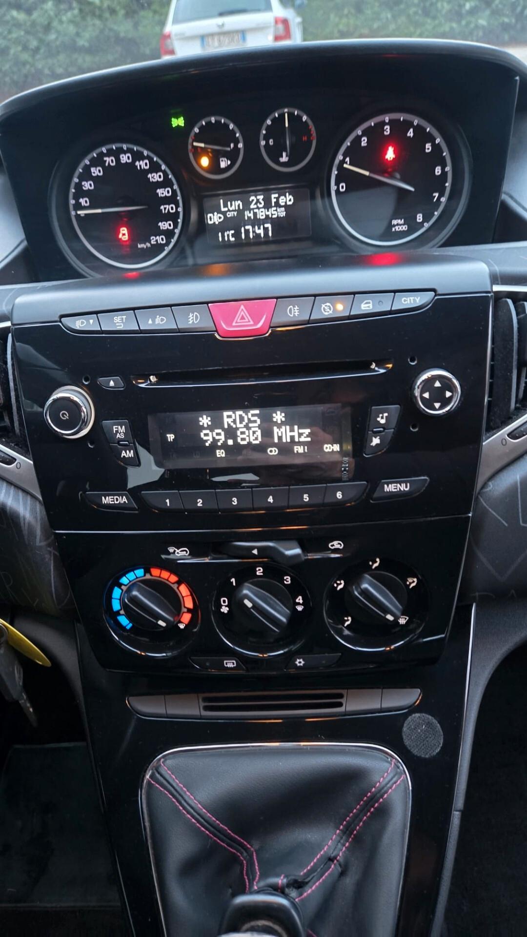 Lancia Ypsilon 1.2 69 CV 5 porte S&S Platinum