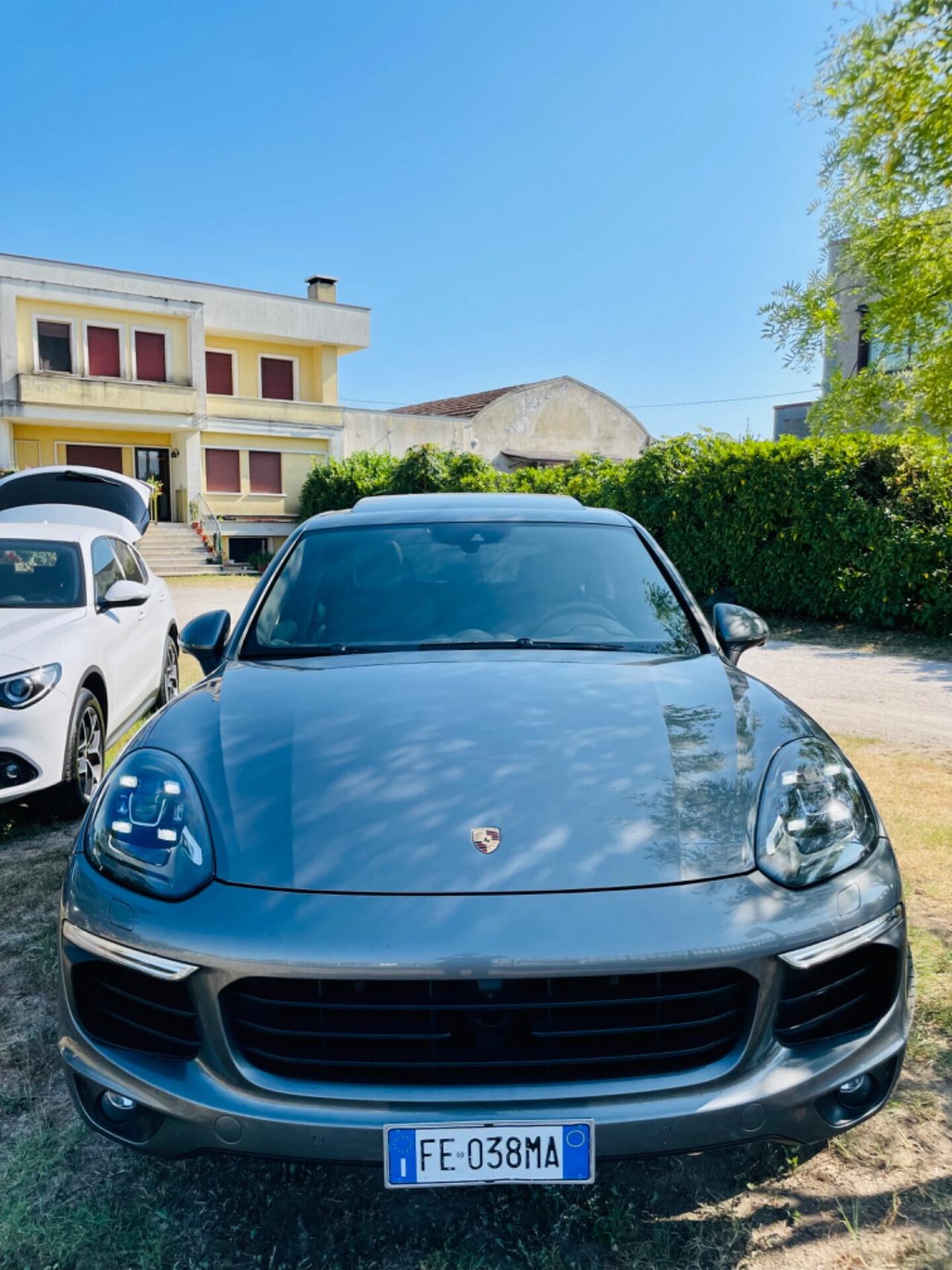Porsche Cayenne 3.0 S E-Hybrid Platinum Edition