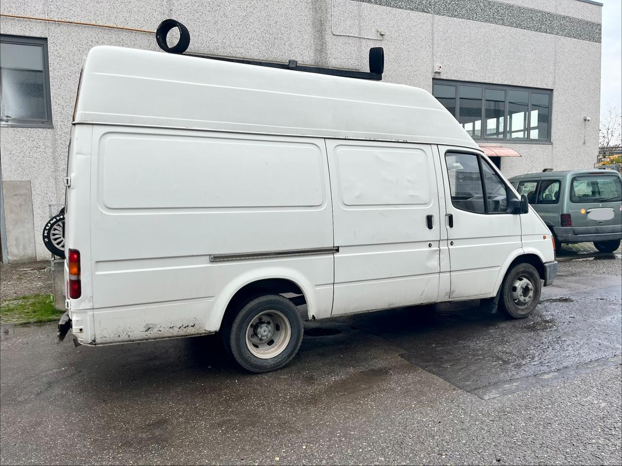 Ford Transit Diesel *SOLO 130'000 KM*