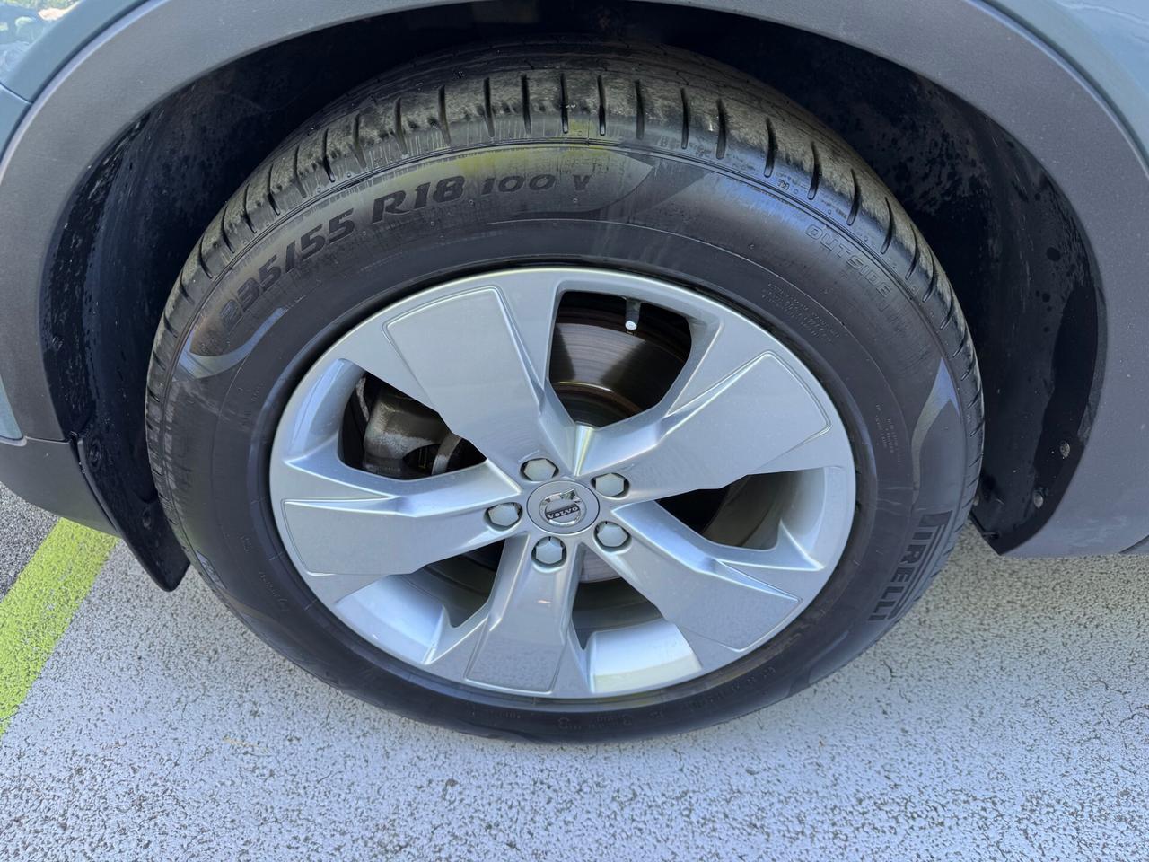 Volvo XC40 2.0 d3 Momentum AWD Auto GARANZIA24MESI