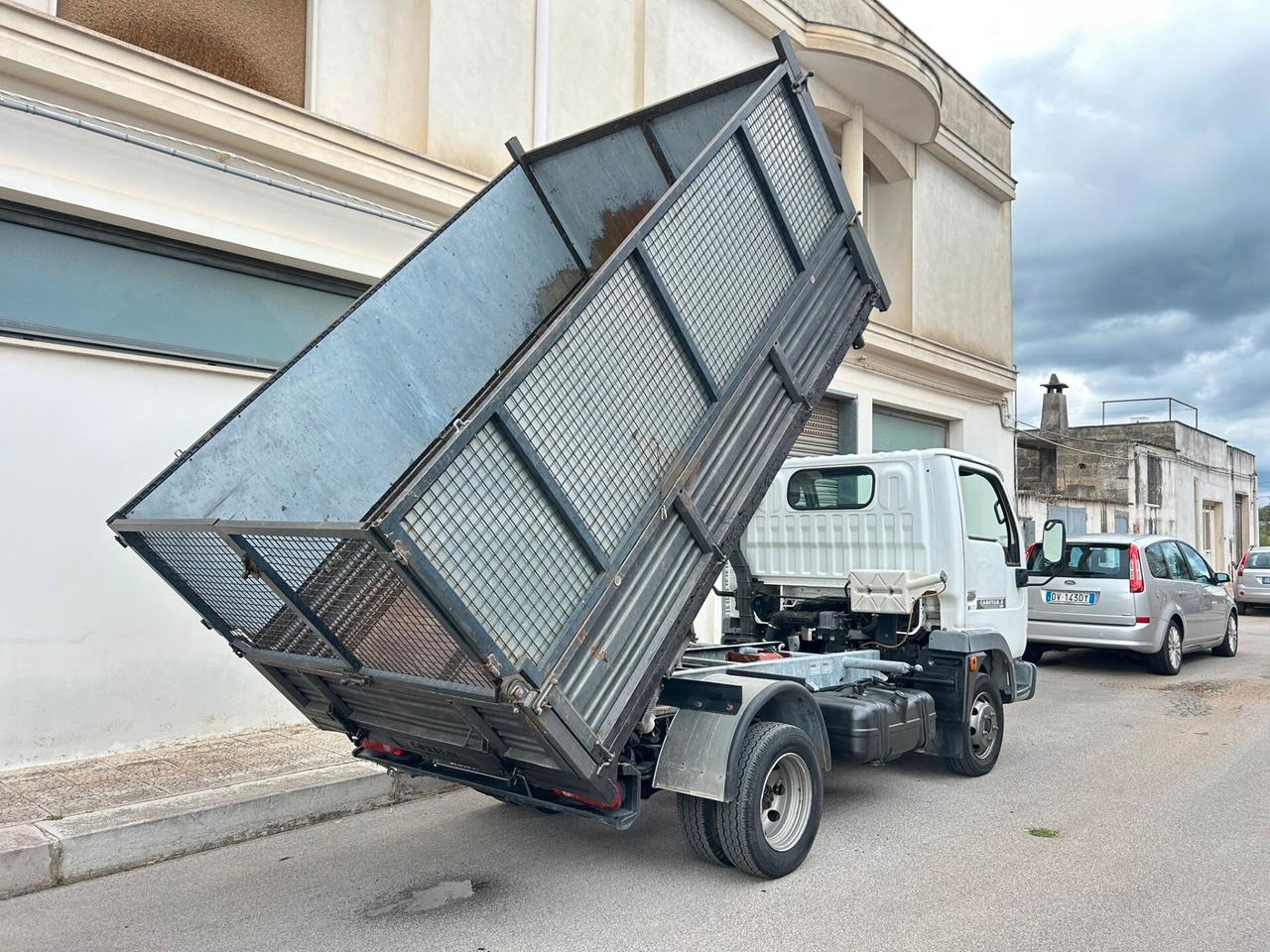 Nissan CABSTAR 3.0 RIBALTABILE - 12/2002