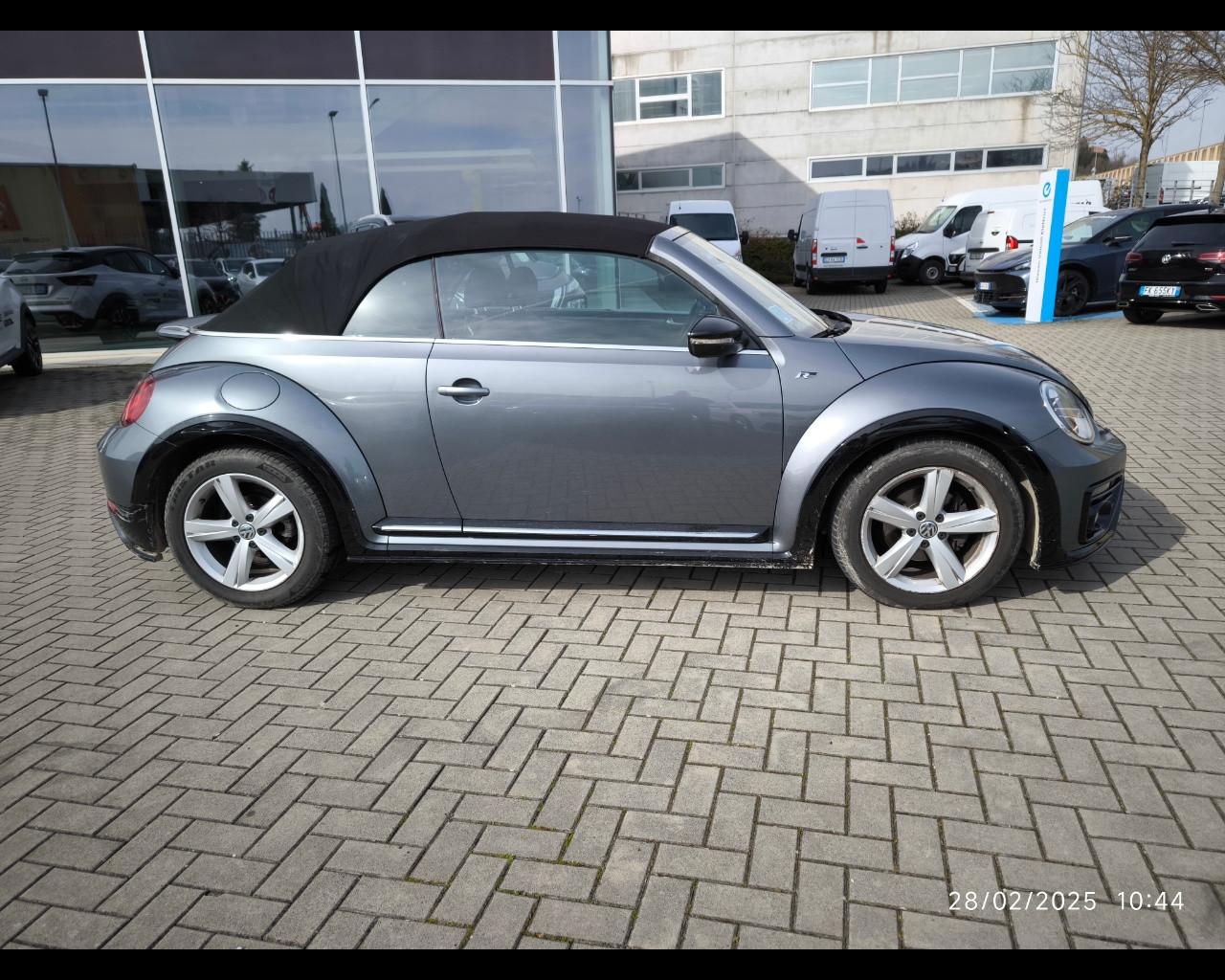 VOLKSWAGEN Maggiolino Cabrio 2.0 tdi Sport 150cv