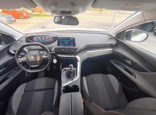 PEUGEOT 3008 BlueHDi 130 S&S Business