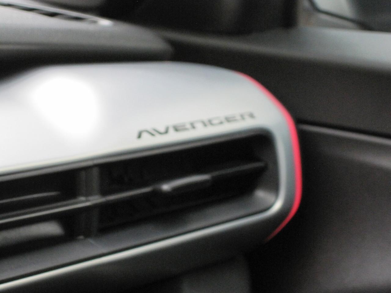 Jeep Avenger 1.2 Turbo 100 CV Summit