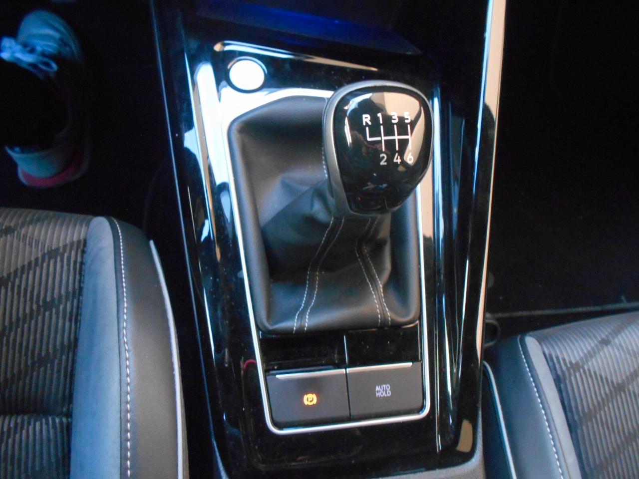 Volkswagen Golf versione R