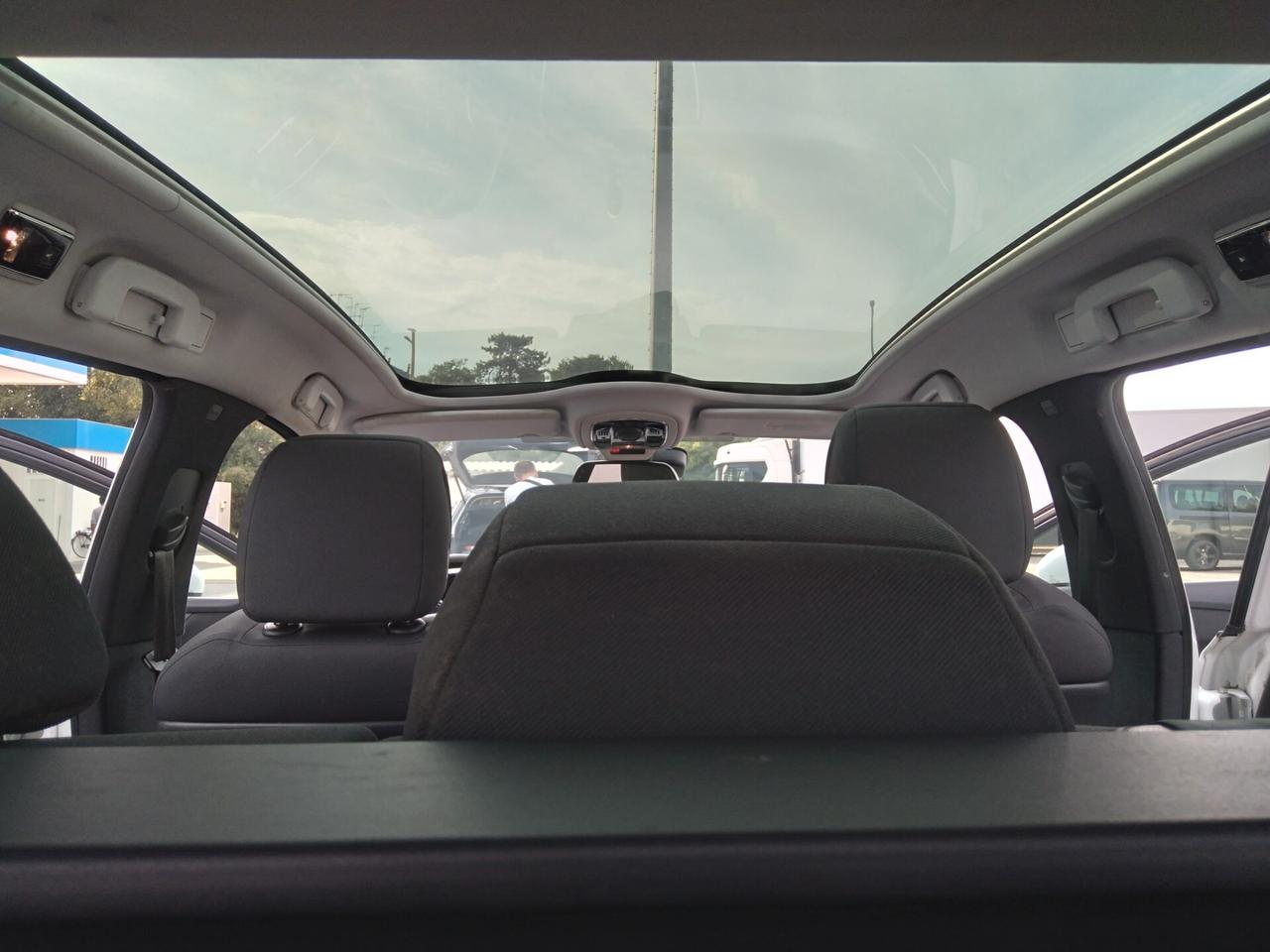 Peugeot 508 2.0 HDi 140CV SW Ciel Allure x neopatentati