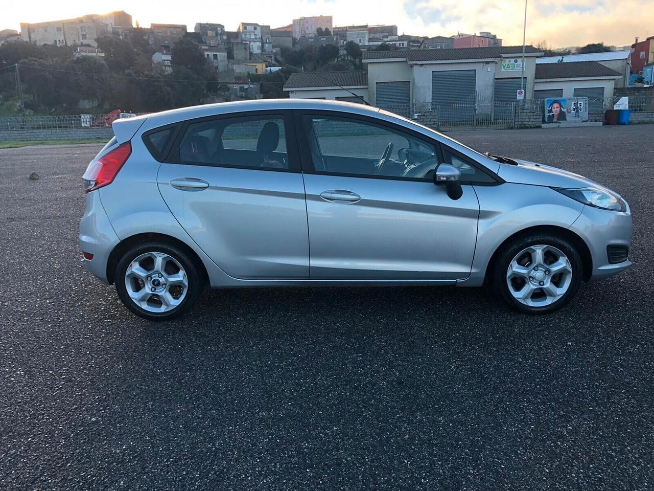 Ford Fiesta 1.6 TDCi 95CV 5 porte ECOnetic