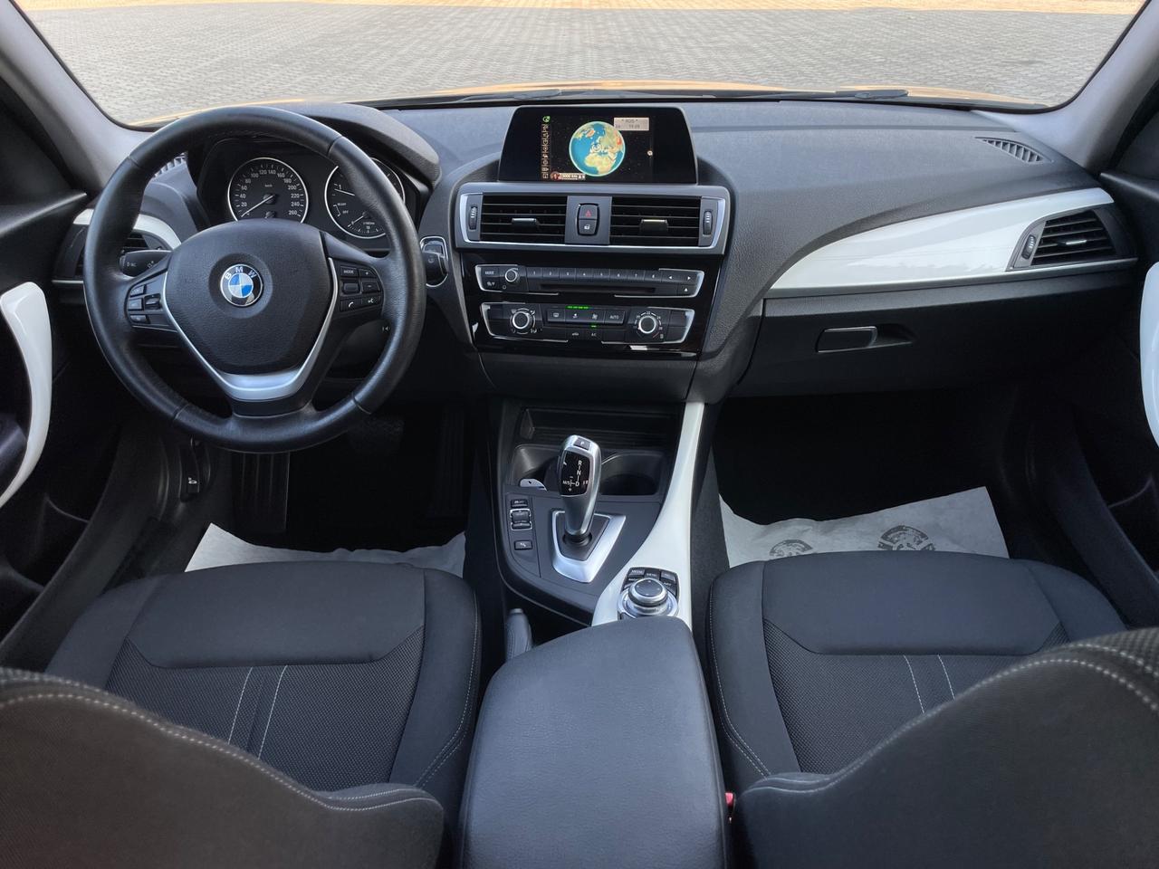 Bmw 118 118d 5p. Urban
