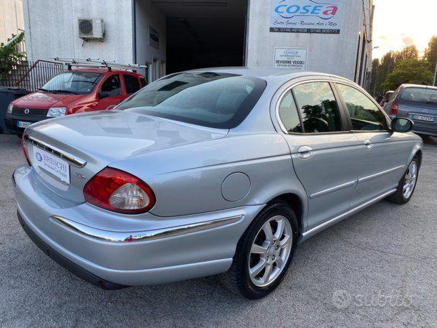 Jaguar X-Type 2.2D cat Executive