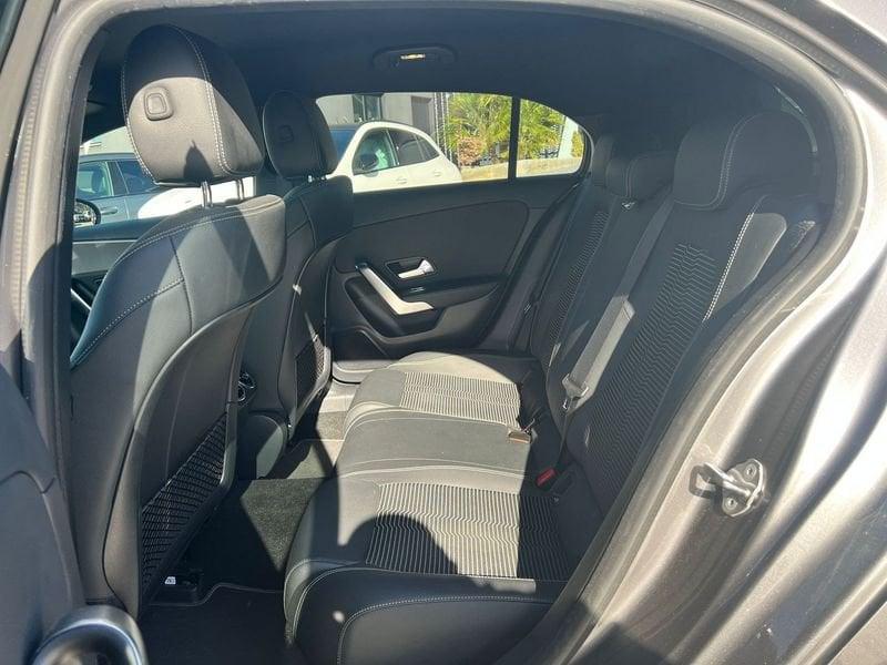 Mercedes-Benz Classe A A 180 d Automatic Sport Night Edition