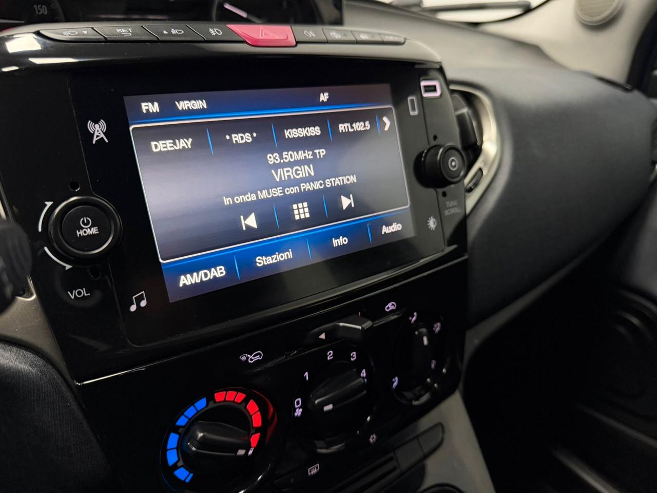 Lancia Ypsilon 1.0 FireFly 5 porte S&S Hybrid Ecochic Silver