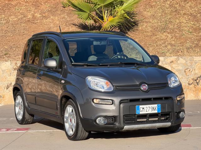 FIAT Panda 1.0 HYBRID CITY LIFE+CLIMATRONIC+SCHERMO+5POSTI