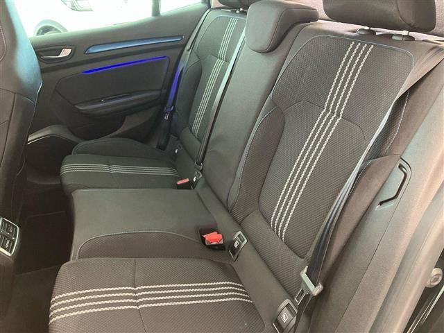 RENAULT Megane 5 Porte 1.3 TCe Intens FAP