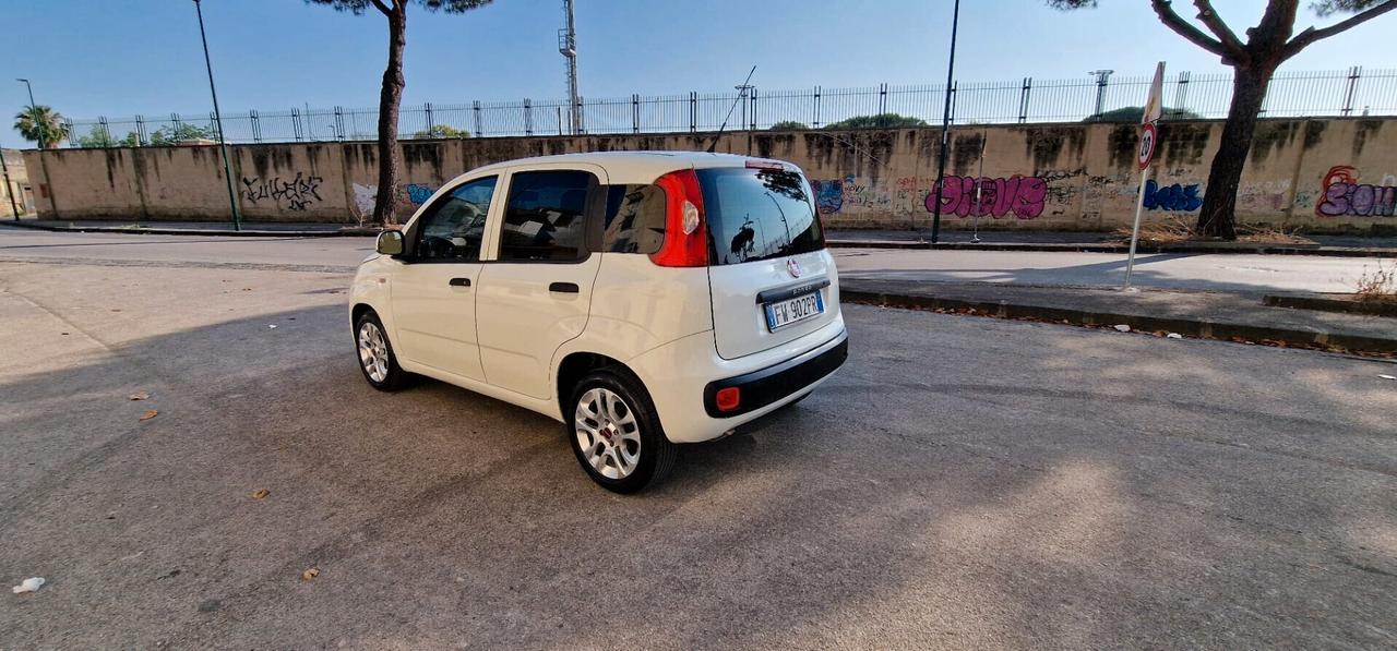 Fiat Panda 1.2 Lounge 69CV FINANZIAMENTI ANCHE SENZA BUSTA PAGA