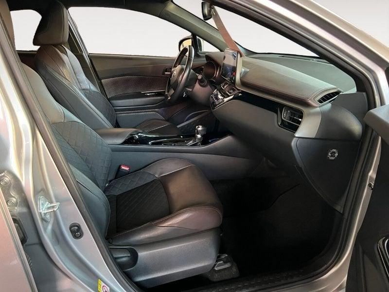 Toyota C-HR (2016-2023) 1.8 Hybrid E-CVT Lounge