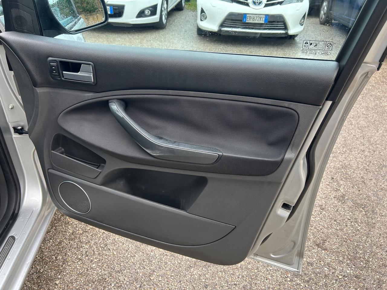 Ford C-Max 1.6 TDCi 90 CV Titanium