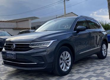 Volkswagen Tiguan Life 2.0 TDI 150CV DSG