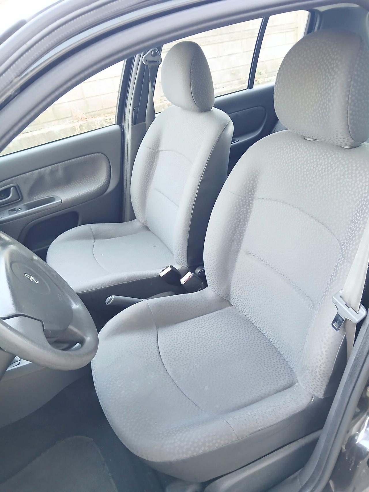 Renault Clio Storia 1.2 Confort