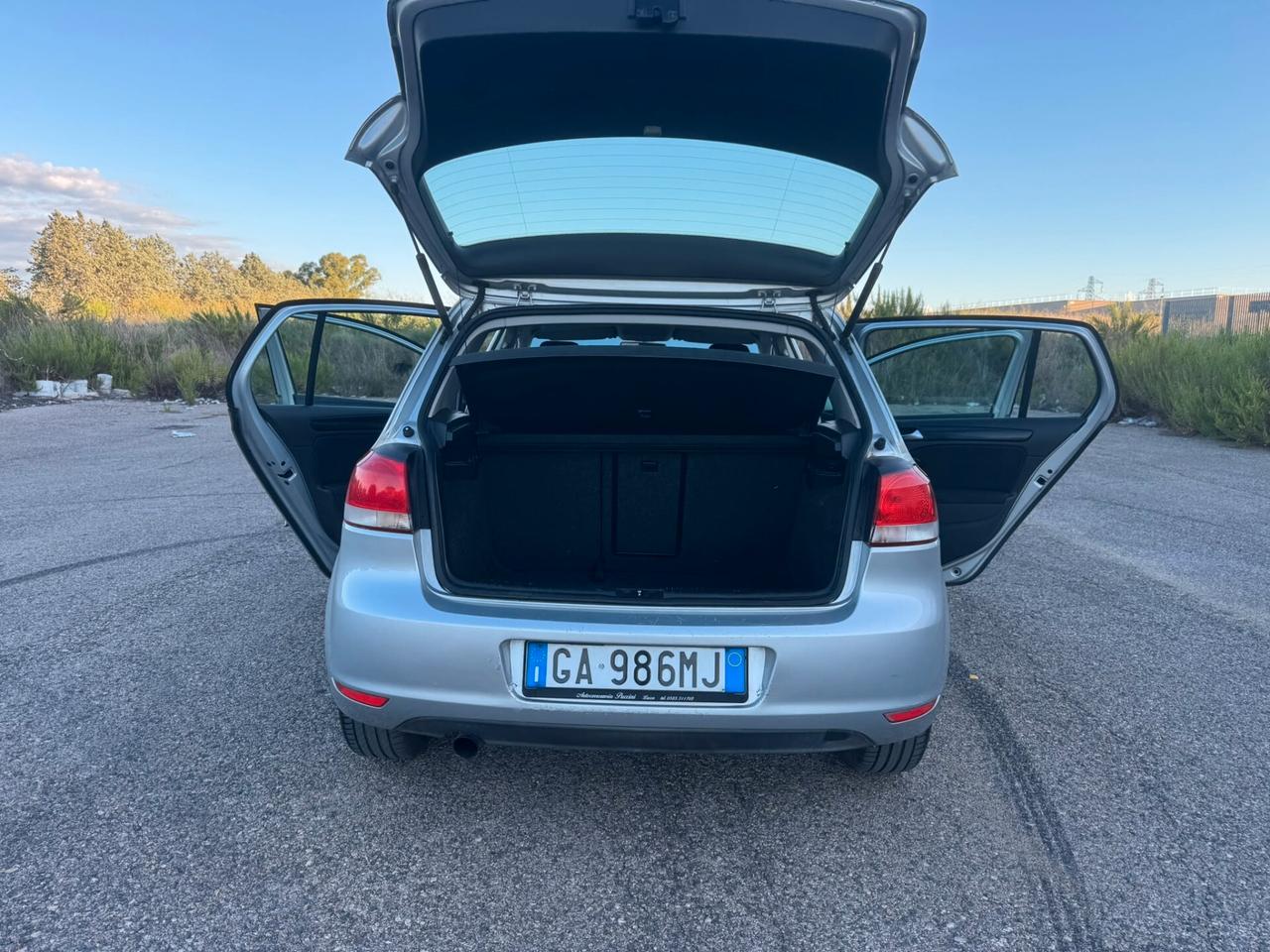 Volkswagen Golf 1.2 5 porte PER NEOPATENTATI