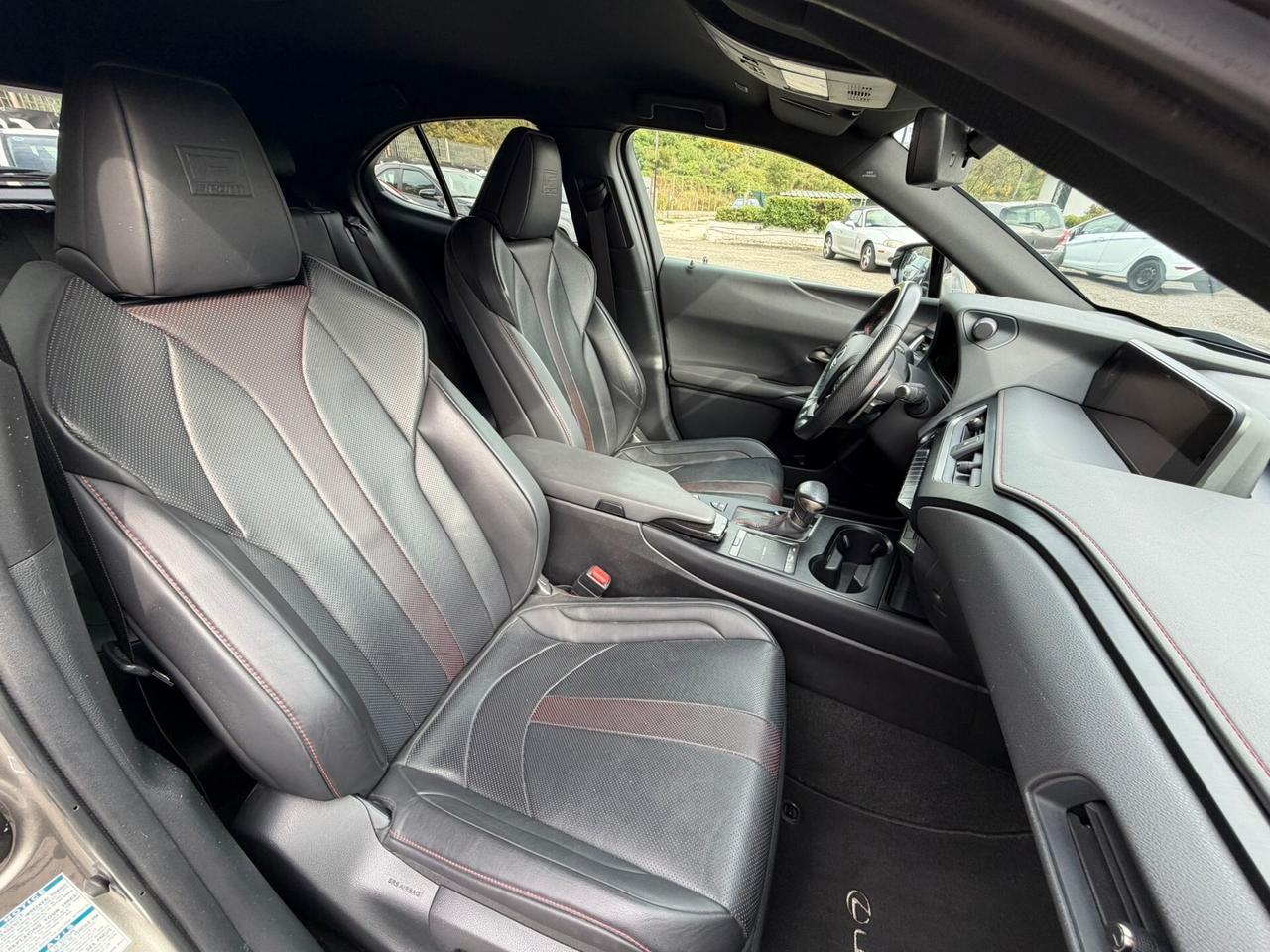 Lexus UX Hybrid 4WD Luxury