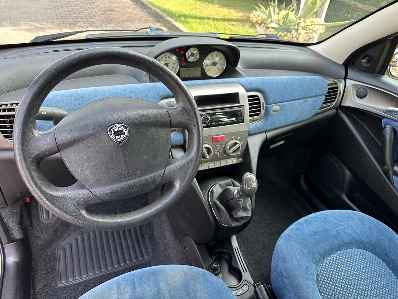 Lancia Ypsilon 1.2 benz NEOPATENTATI 2003