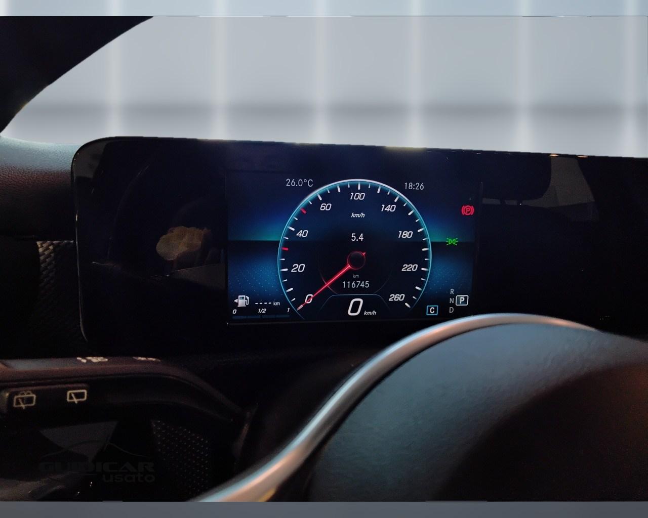 Mercedes-Benz Classe A - W177 2018 - A 180 d Sport auto