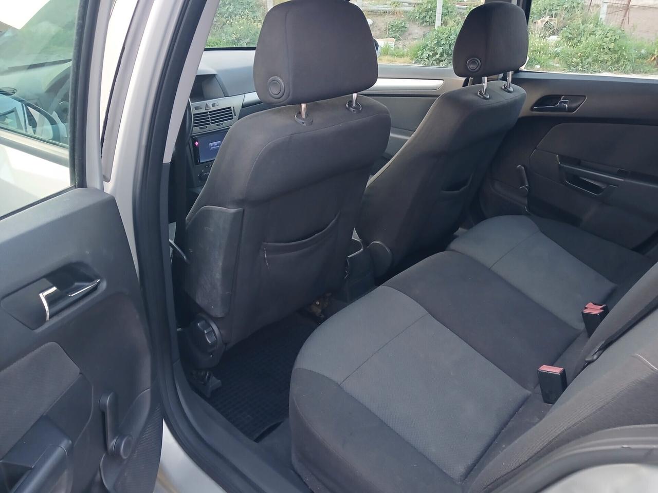 Opel Astra 1.3 CDTI Station Wagon Club