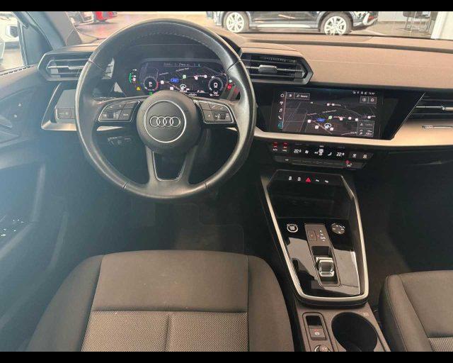 AUDI A3 SPB 30 g-tron S tronic Business