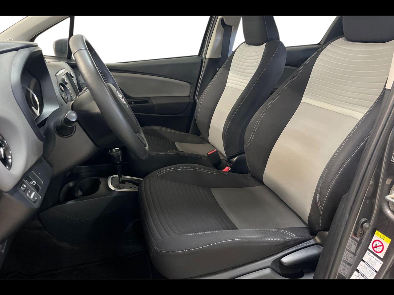 TOYOTA Yaris 5p 1.5 hybrid Business