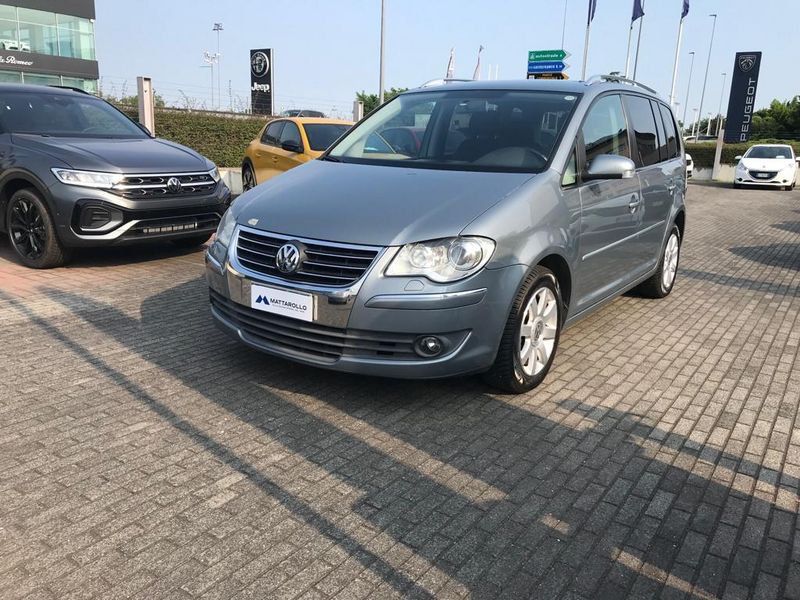 Volkswagen Touran 2.0 16V TDI DSG Highline