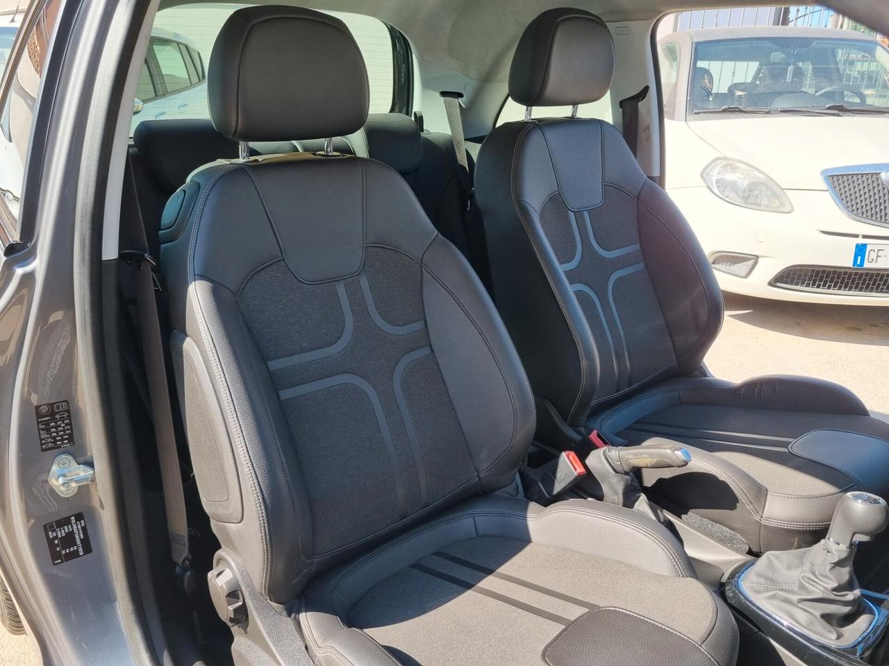Opel Adam 1,2 Benzina Bicolor 2017