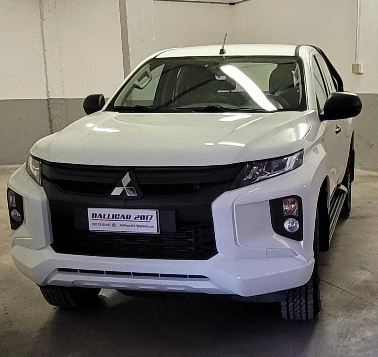 Mitsubishi L200 2.3 D Club Cab 4x4 Easy Select Inform