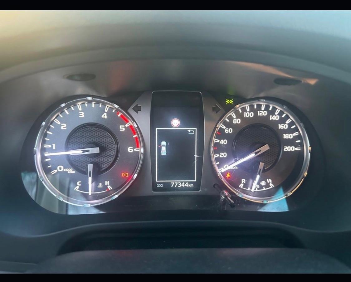 Toyota Hilux 2.4 D-4D 4WD 2 porte Extra Cab Lounge * Cambio 6M