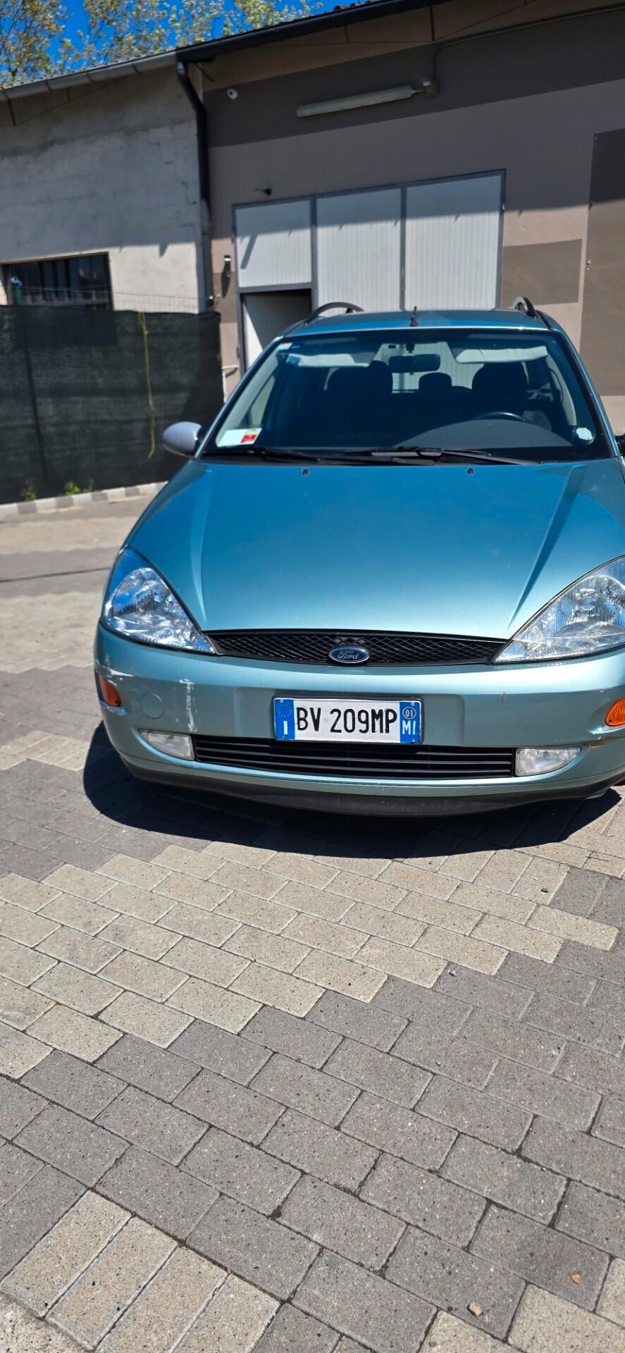 Ford Focus 1.6i 16V cat 5p. Ghia