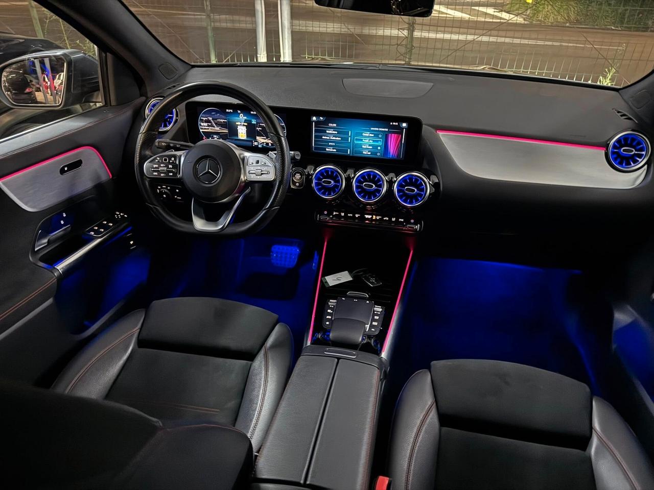 MERCEDES GLA200d PREMIUM AMG