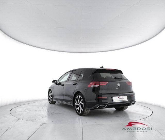 VOLKSWAGEN Golf 2.0 tdi R-Line 150cv dsg