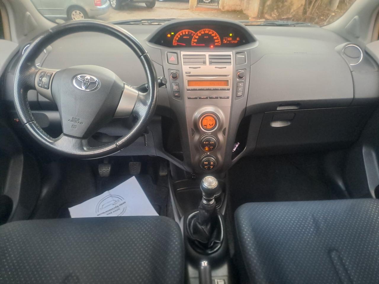 Toyota Yaris 1.3 5 porte Sol